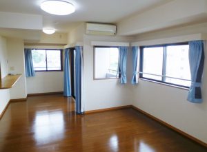 ダイニングは２面採光です