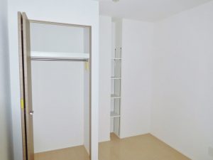 クロゼット・棚付です